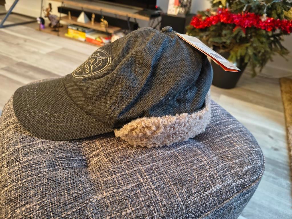 Nieuwe Hatland Aiso pet met oorflappen - Maat L, Nieuw, Ophalen of Verzenden, Pet, 58 of 59 cm (L, 7¼ of ⅜ inch)