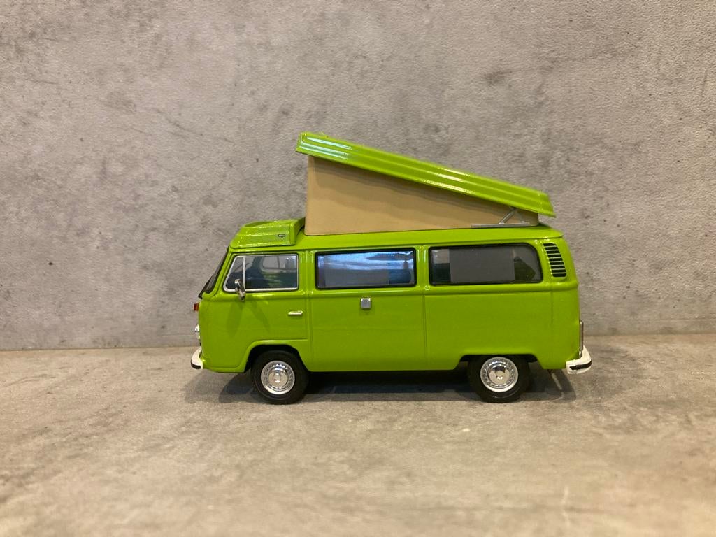 Oldtimer Vw T2 buscamper, Hobby en Vrije tijd, Modelauto's | 1:43, Ophalen of Verzenden, Zo goed als nieuw, Auto, Overige merken