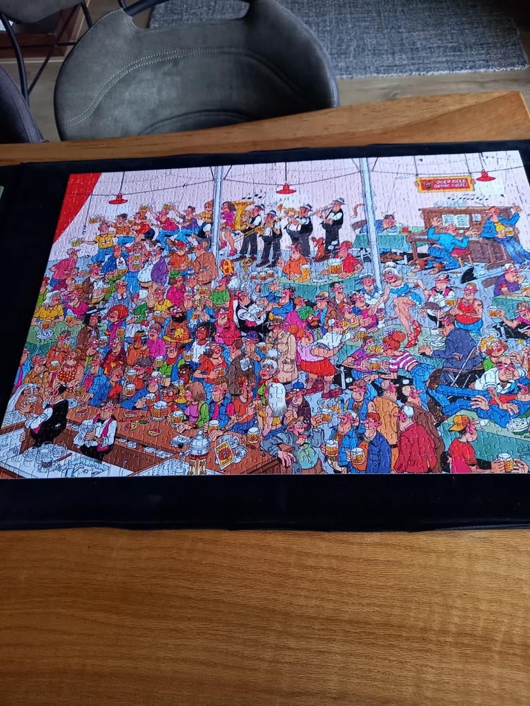 Jan van haasteren puzzel. Bierfeest 1000 ende receptie 500, Ophalen of Verzenden, 500 t/m 1500 stukjes, Zo goed als nieuw