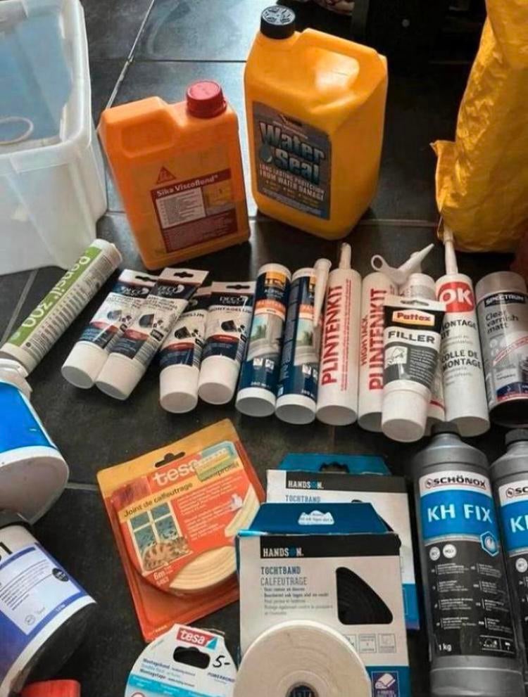 Verbouwing restant , enorm veel nieuw ,ook plinten etc., Ophalen, Zo goed als nieuw