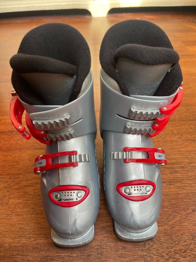 skischoen kind Nordica GP T3, 100 tot 140 cm, Schoenen, Ophalen of Verzenden, Zo goed als nieuw