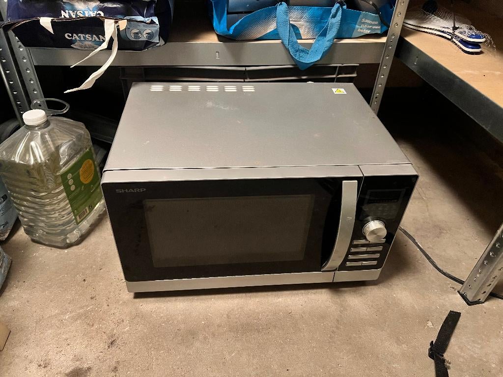 Sharp R-842(IN)W, Ophalen, Combimagnetron, Hete lucht, Zo goed als nieuw