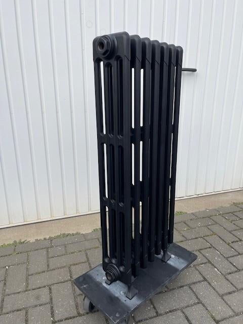 Gietijzeren radiator vintage nr. 1, zwart 95 cm hoog, Doe-het-zelf en Verbouw, Ophalen, Gebruikt, Radiator, Minder dan 60 cm