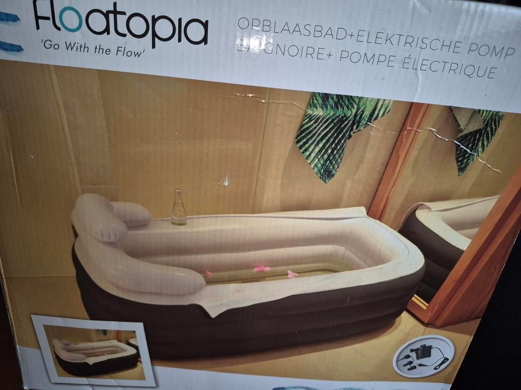 Opblaasbaar bad, Ophalen, Zo goed als nieuw, Minder dan 100 cm, 25 tot 50 cm