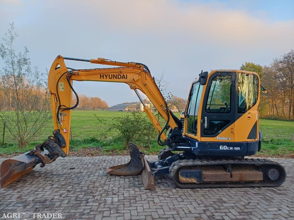 Hyundai 60cr-9a | bj 2016 | 3740uur | Kantelstuk, -, Niet opgegeven, Ophalen of Verzenden, Niet opgegeven