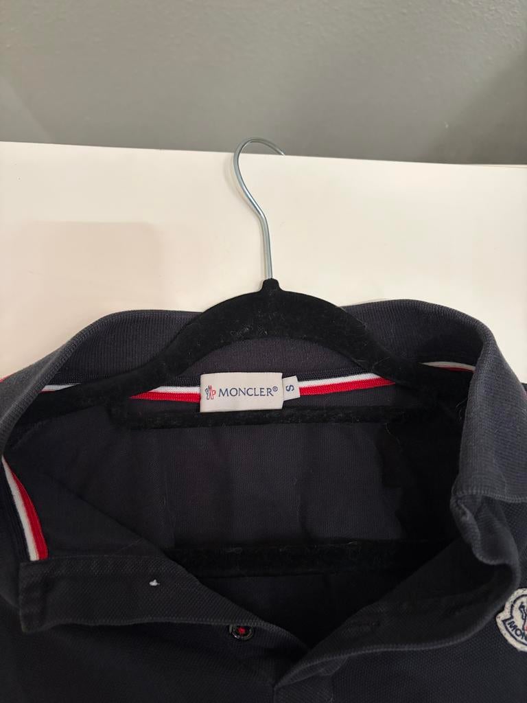Moncler polo maat S, Ophalen of Verzenden, Gedragen, Maat 46 (S) of kleiner, Blauw