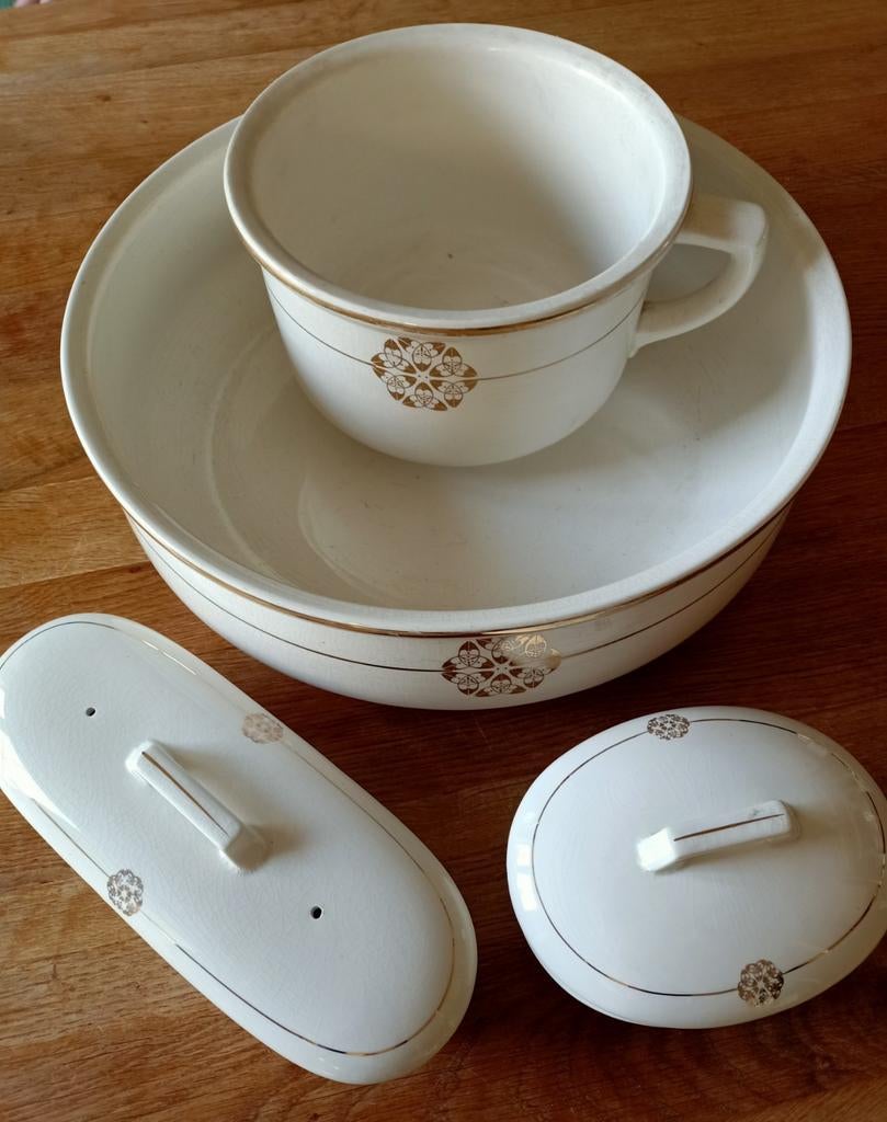 Lampetstel 4 delig, Antiek en Kunst, Antiek | Keramiek en Aardewerk, Ophalen of Verzenden