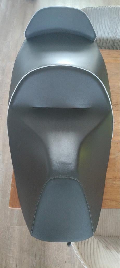Te koop, Piaggio mp3 zadel model 2019 onbeschadigd., Motoren, Onderdelen | Overige, Ophalen