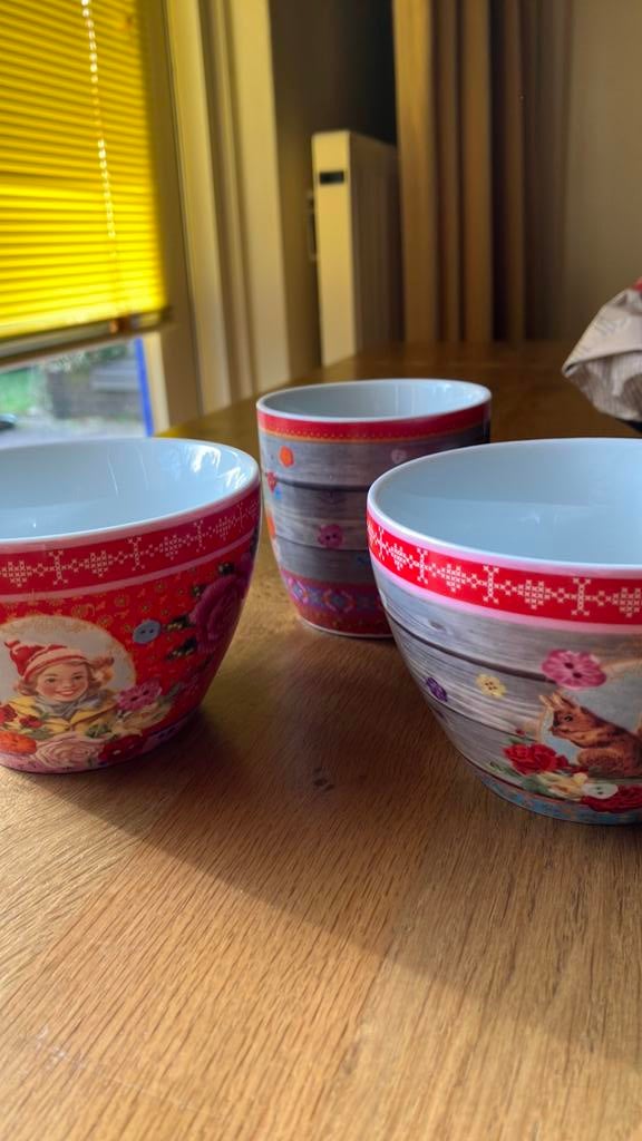 Albert heijn mokken. 3x, Huis en Inrichting, Ophalen of Verzenden, Zo goed als nieuw, Overige stijlen, Kop(pen) en/of Schotel(s)