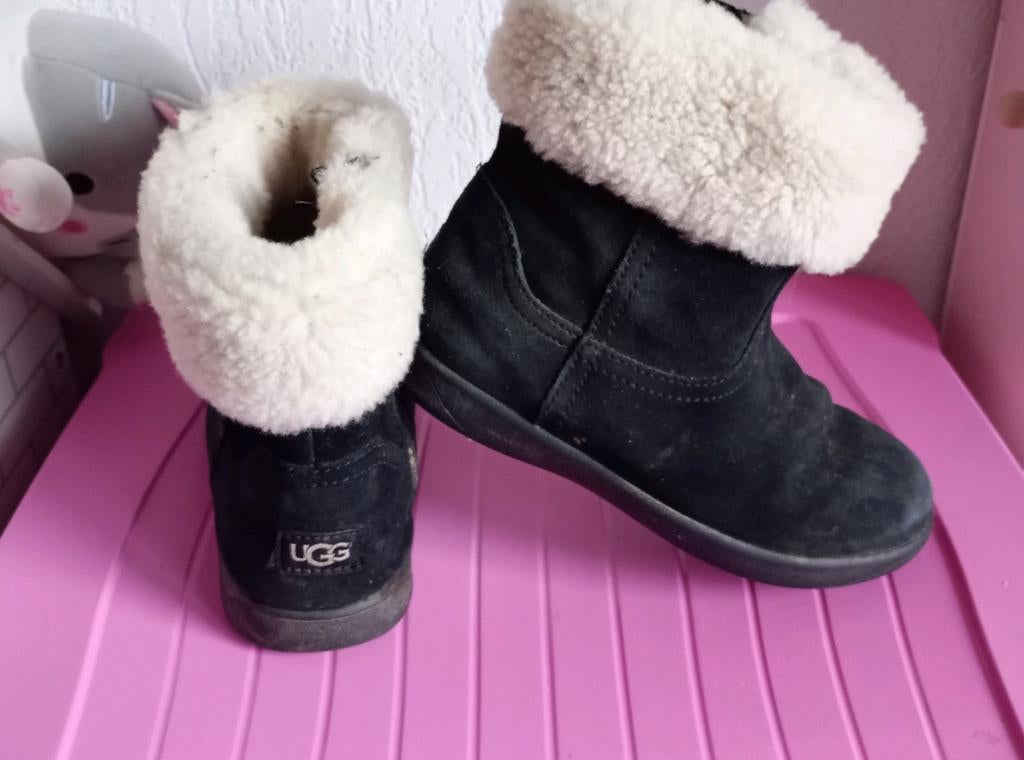 Originele UGG Laarsjes Maat 28.5, UGG, Jongen of Meisje, Ophalen of Verzenden, Laarzen