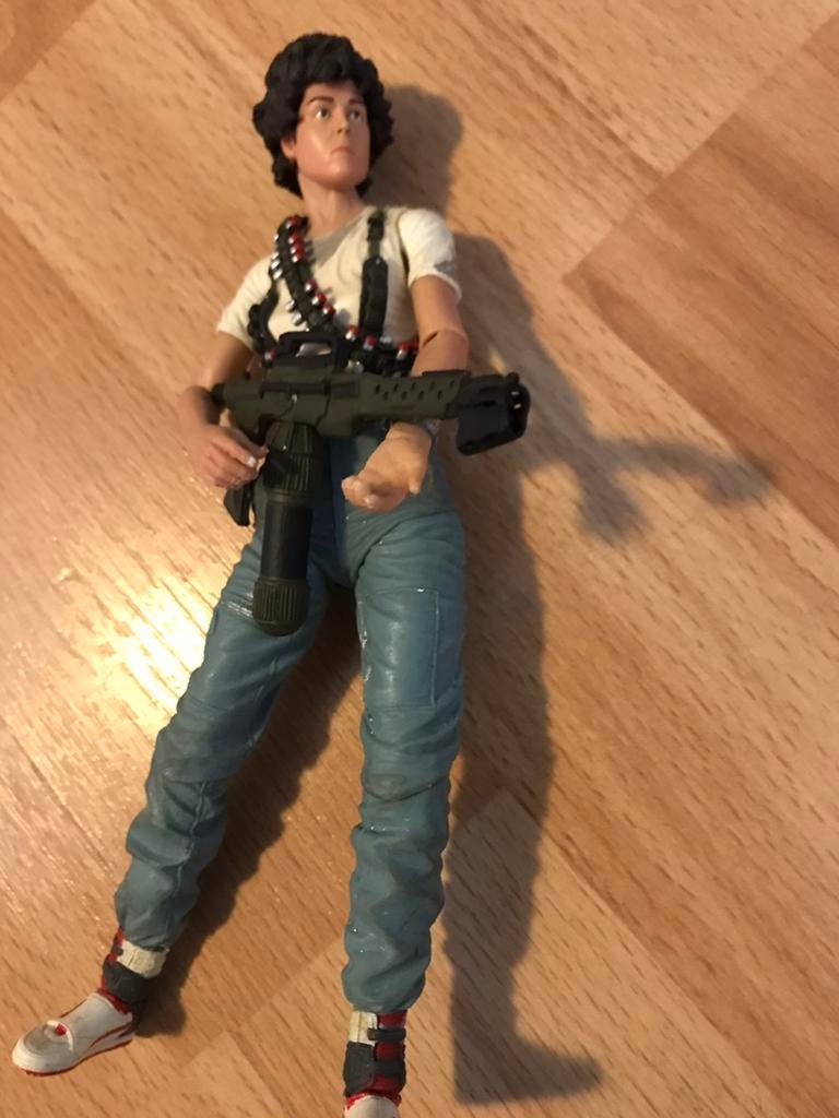 Aliens Ellen Ripley NECA action figure, Ophalen of Verzenden, Zo goed als nieuw, Film, Actiefiguur of Pop