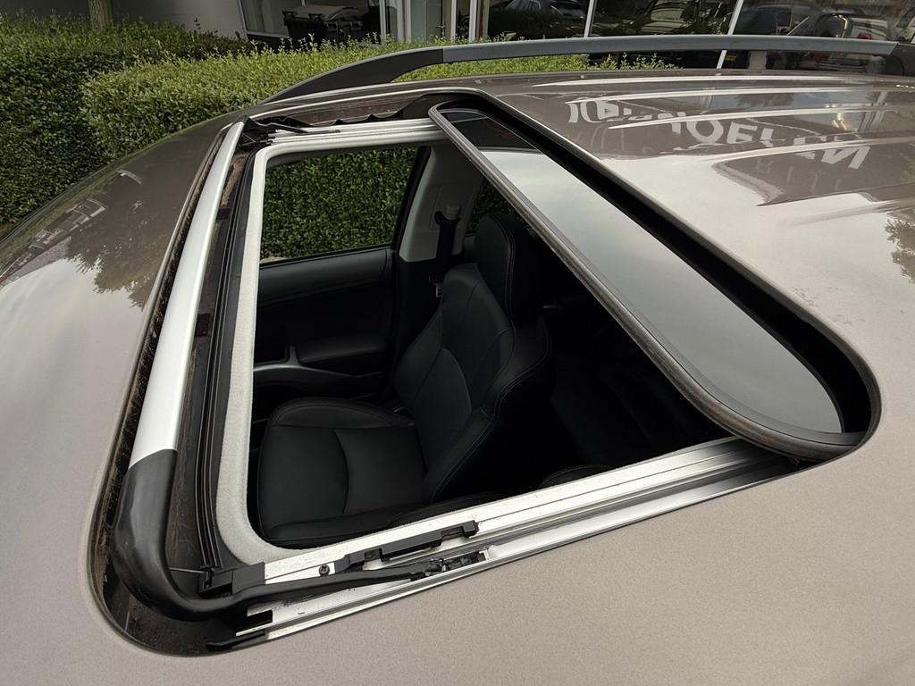 Mitsubishi Outlander 2.0 Edition Two - AUTOMAAT - PANORAMDAK, Auto's, Zwart, 4 cilinders, Bruin, 1600 kg