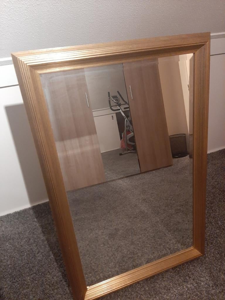 Spiegel met messing rand, Huis en Inrichting, Woonaccessoires | Spiegels, Ophalen