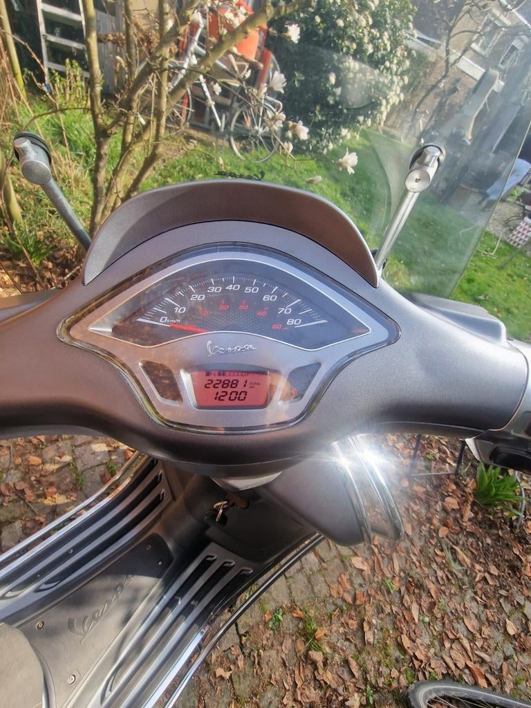 Hij start en lopt goed., Fietsen en Brommers, Scooters | Vespa, Ophalen, Gebruikt, Overige modellen, 50 cc