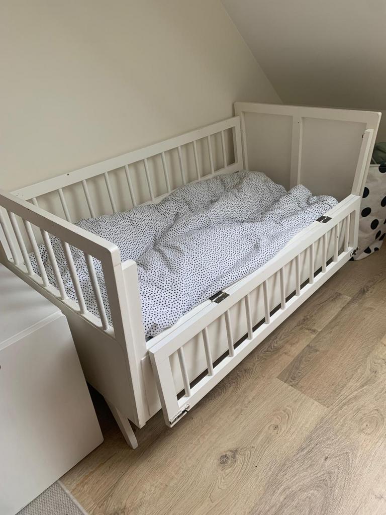 Vintage ledikant 120x60 met hekje, Kinderen en Baby's, Ophalen, Gebruikt, Ledikant