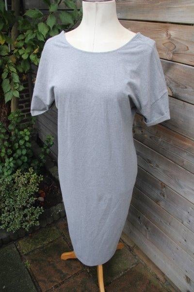 Jurk grijs VanDaan mt S/M Vaste prijs OPRUIMING, Verzenden, VanDaan, Zo goed als nieuw, Knielengte