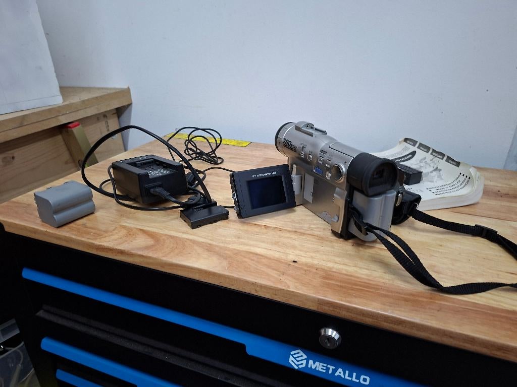 complete digitale filmcamera sharp, Gebruikt, Canon, 20x of meer, Ophalen of Verzenden