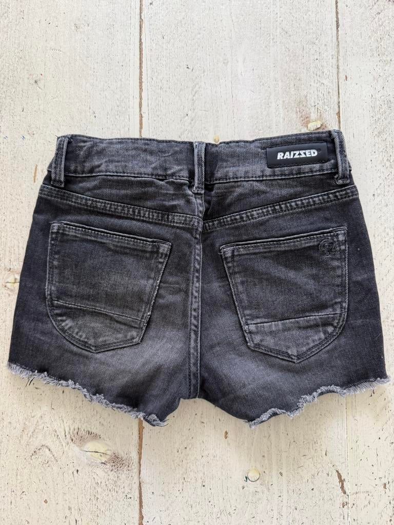 Kort spijkerbroekje zwart Raizzed nt 134, Kleding | Dames, Ophalen of Verzenden, Zo goed als nieuw, Zwart, W27 (confectie 34) of kleiner