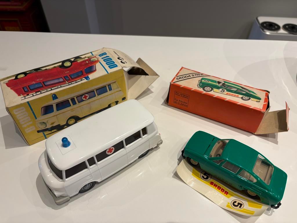 VEB skoda en barcas, Antiek en Kunst, Ophalen of Verzenden