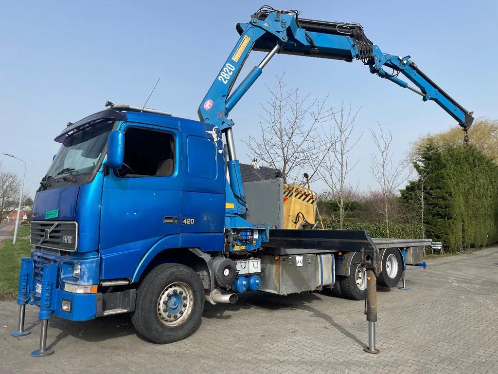 Volvo FH 16 With hmf 2820 crane with jib, VERY GOOD CONDITIO, Overige brandstoffen, Bedrijf, Handgeschakeld, 420 pk