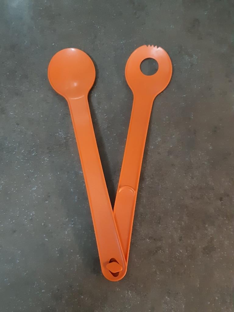 Tupperware oranje sla couvert / bestek, Huis en Inrichting, Keuken | Tupperware, Ophalen of Verzenden, Oranje, Schaal