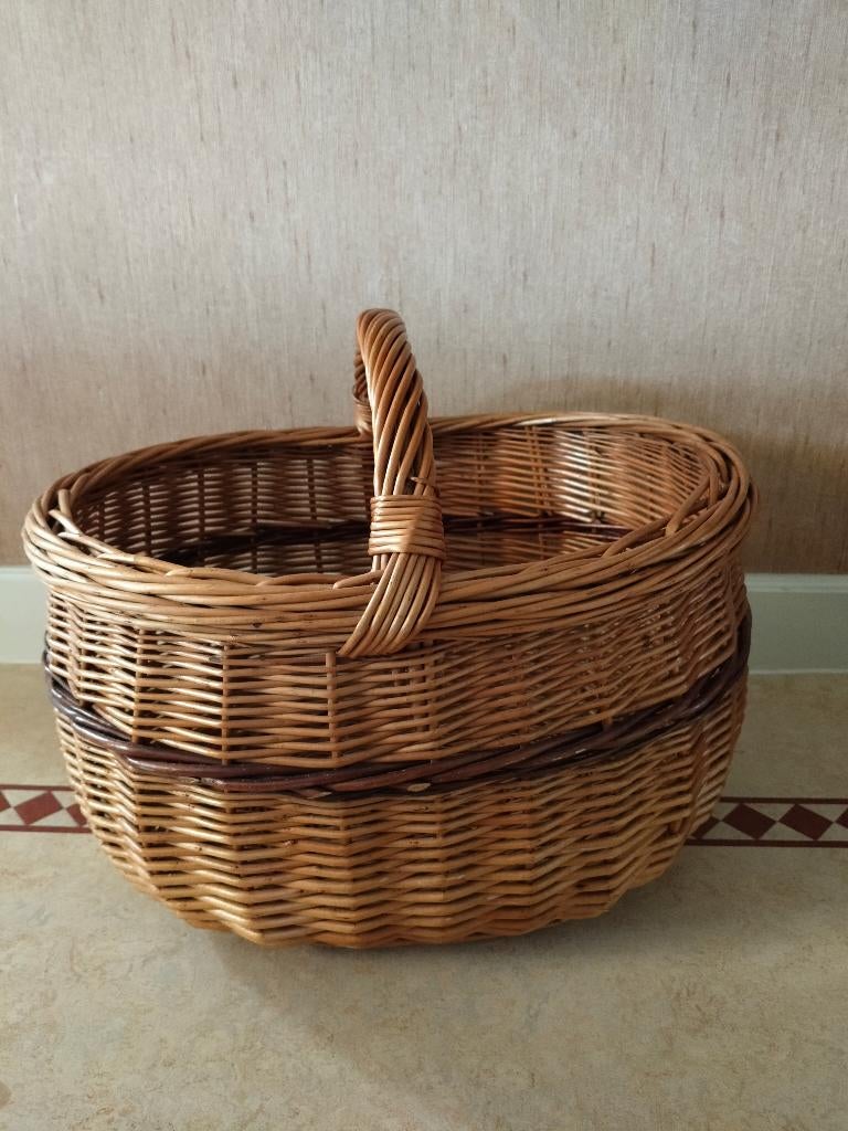 Vintage, rieten mand met hengsel, Gebruikt, Mand, Ophalen of Verzenden, Riet