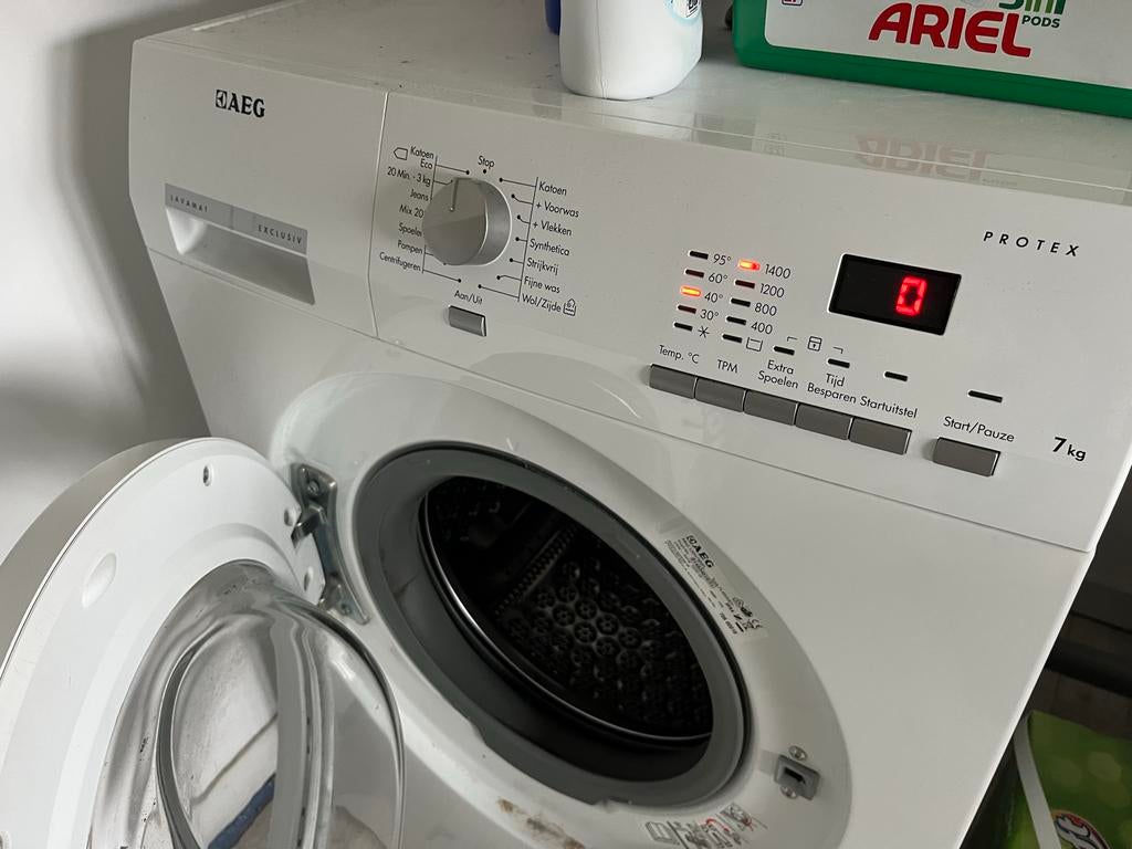 Goedwerkende AEG wasmachine, Gebruikt, Ophalen of Verzenden, Voorlader, Wolwasprogramma