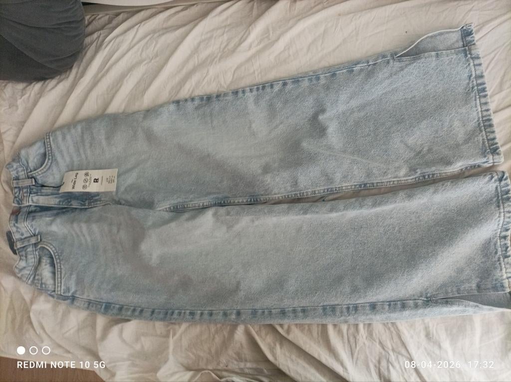 Mooie blauwe broek - Nooit gebruikt, te klein, Kleding | Dames, Broeken en Pantalons, Nieuw, Ophalen of Verzenden, Maat 34 (XS) of kleiner