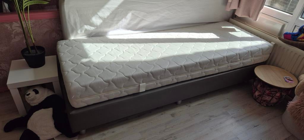 Logeerbed boxspring, Ophalen, Bruin, 200 cm, Stof