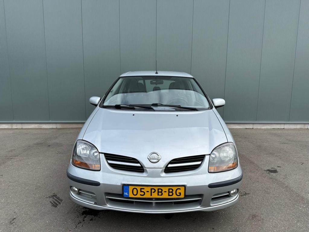 Nissan Almera Tino 1.8 Acenta AUTOMAAT | AIRCO ! (bj 2004), Auto's, Nissan, 1250 kg, 4 cilinders, 700 kg, Almera Tino