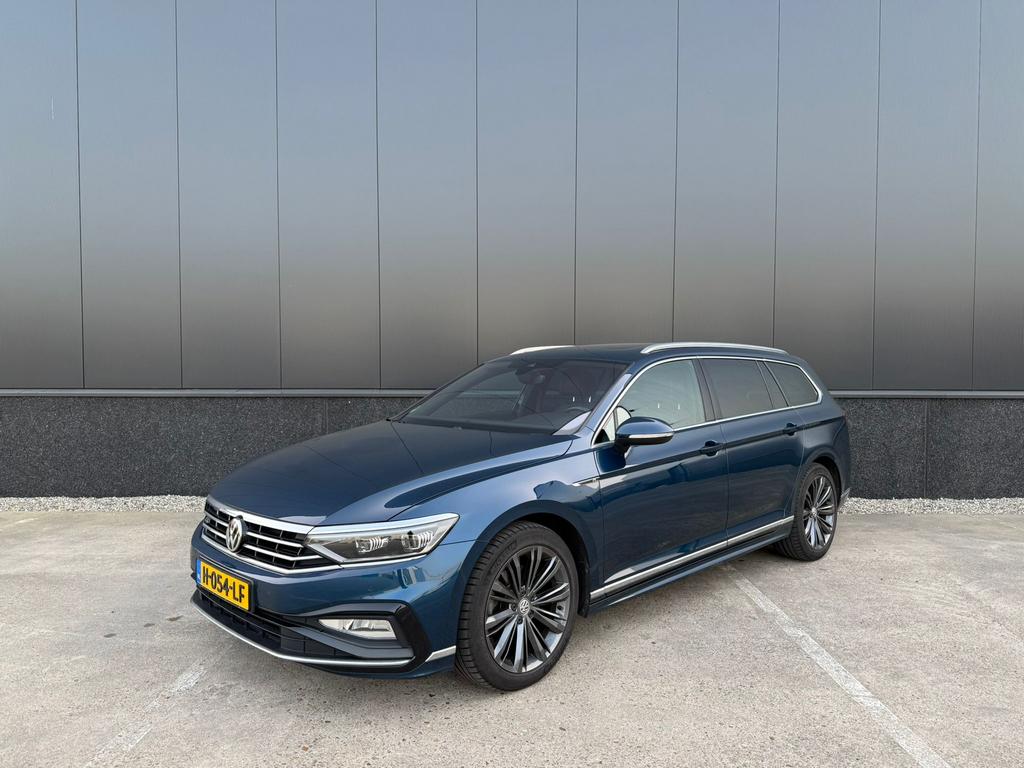 Volkswagen Passat R-Line 1.5 TSI 150pk DSG 2020 Blauw, 730 kg, 1498 cc, 4 cilinders, Blauw