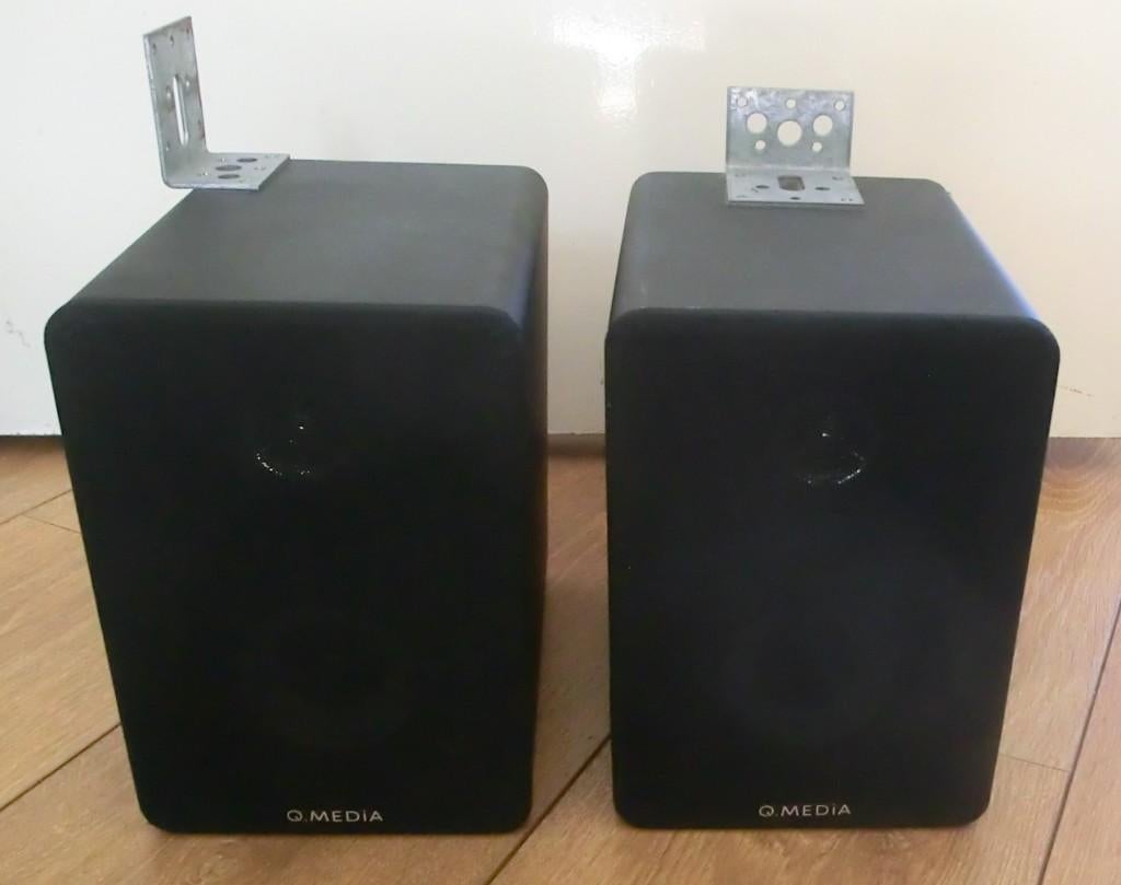 2 Q.Media speakers, Overige merken, Gebruikt, Ophalen of Verzenden, Minder dan 60 watt