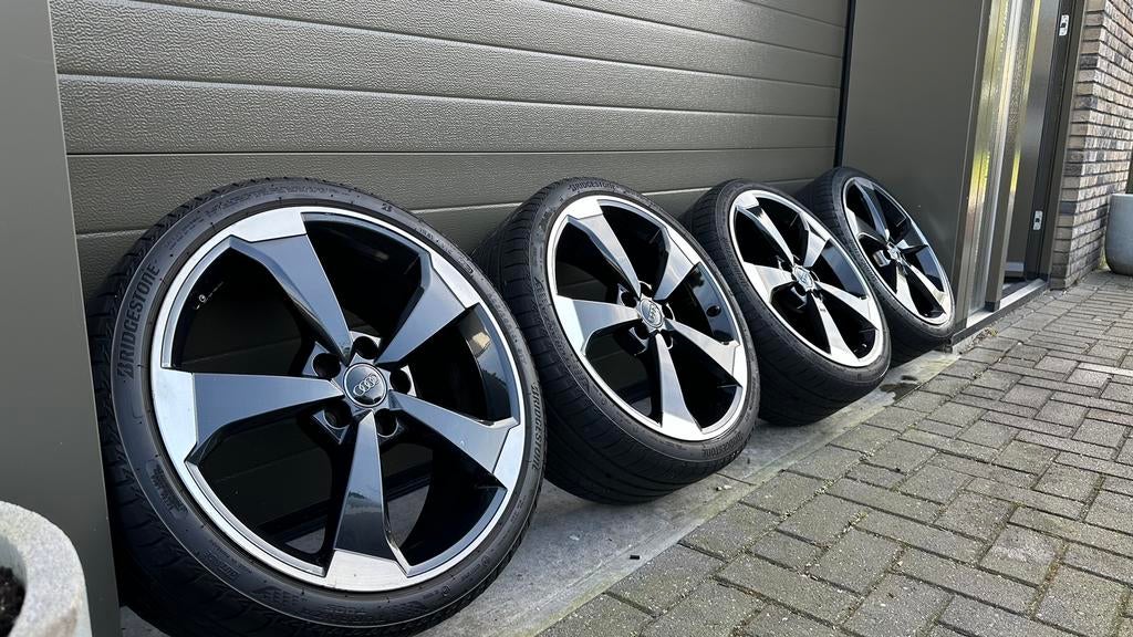 Audi 19 inch RS3 Rotor Velgen Zwart 235/35R19, Auto-onderdelen, Banden en Velgen, Gebruikt, Velg(en), 235 mm, Personenwagen