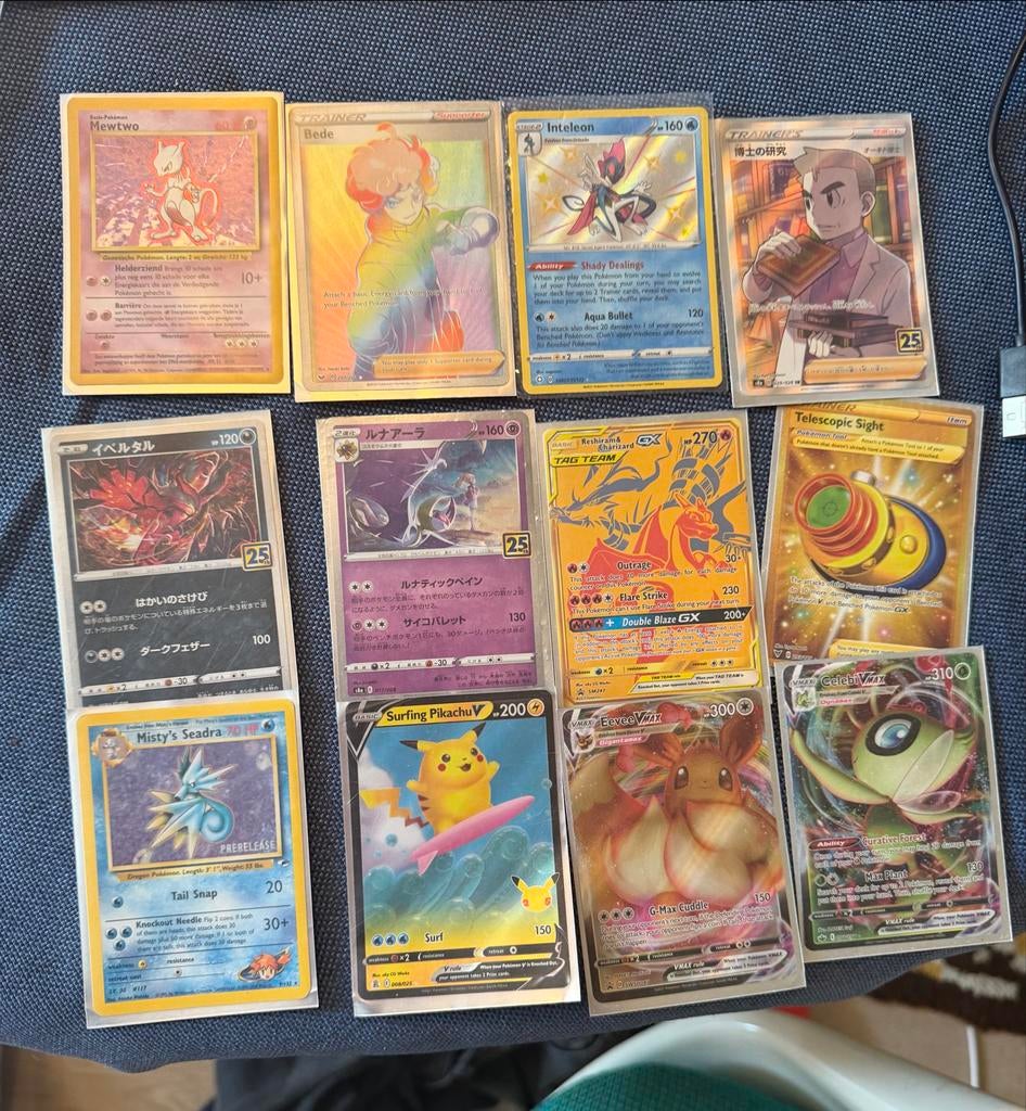 Zeldzame Oude Pokémonkaarten - Mewtwo, Pikachu, Charizard, Hobby en Vrije tijd, Verzamelkaartspellen | Pokémon, Gebruikt, Meerdere kaarten