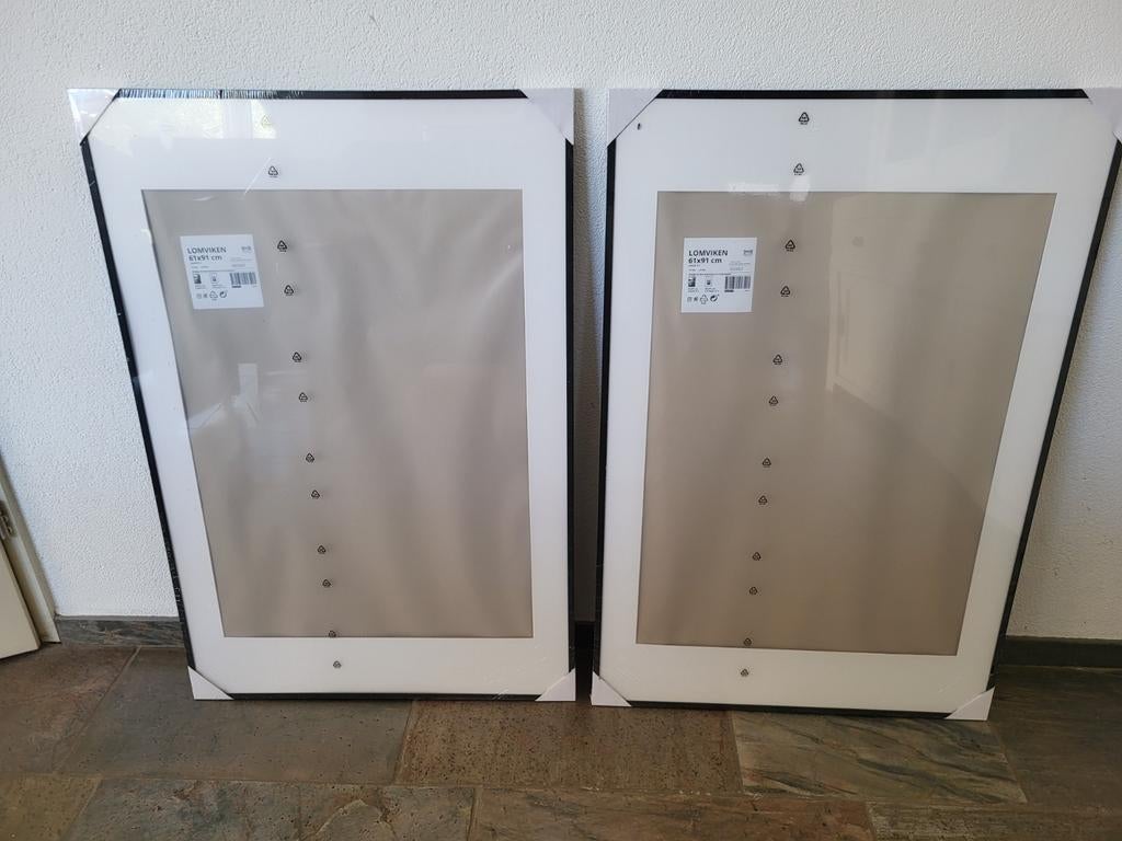 2x IKEA Lomviken fotolijst 61x91 cm - Nieuw in verpakking, Ophalen of Verzenden, Nieuw, 50 tot 75 cm, 75 cm of meer