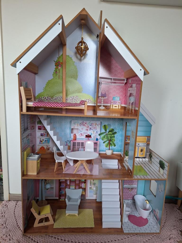 Kidkraft poppenhuis met barbies, Ophalen, Zo goed als nieuw, Poppenhuis