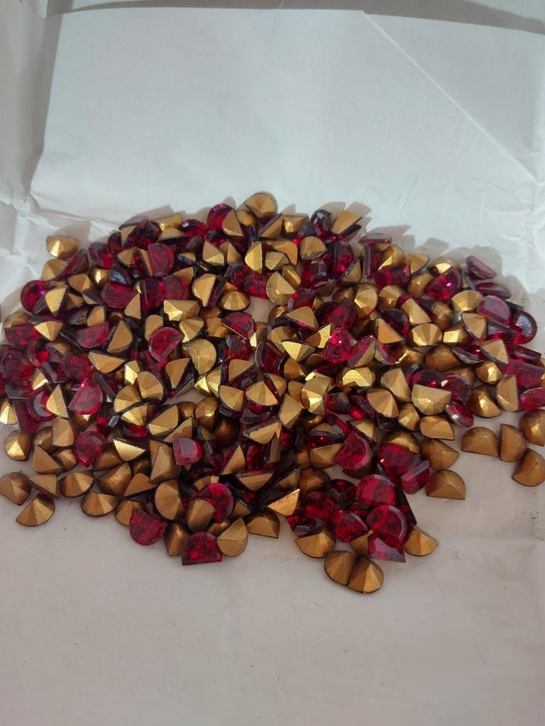 Vintage Swarovski Kristallen - Ruby Gold Foiled2, Verzenden, Zo goed als nieuw, Figuurtje