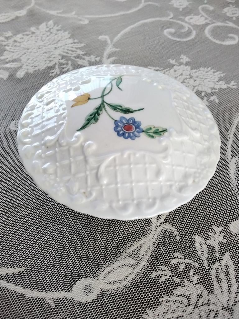 Porseleinen dekseldoosje Coalport Summer Meadow, Antiek en Kunst, Ophalen of Verzenden