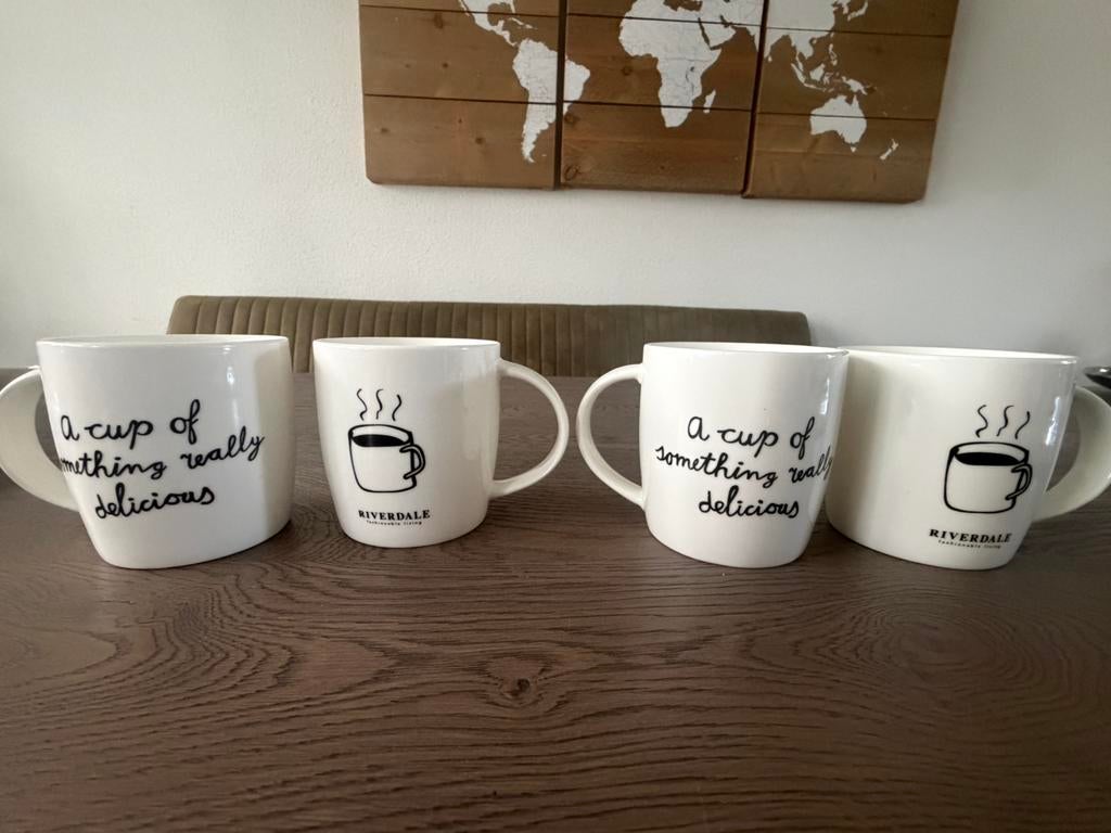 Riverdale Mokken, Ophalen of Verzenden, Zo goed als nieuw, Overige stijlen, Kop(pen) en/of Schotel(s)