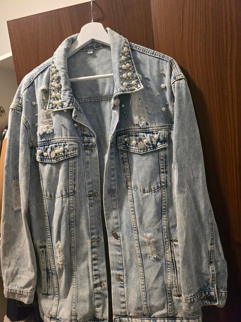 Denim spijkerjack met parels en studs, Maat 38/40 (M), Blauw, Ophalen of Verzenden, Onbekend