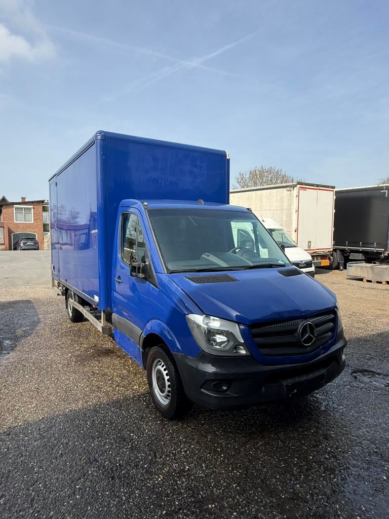 Mercedes-Benz Sprinter bakwagen motor stuk, Automaat, Achterwielaandrijving, 4 cilinders, Blauw