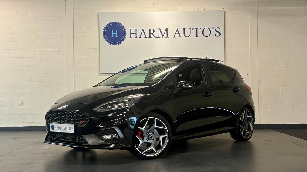 Ford Fiesta 1.5 EcoBoost ST-3 200pk Pano / Navi / Cruise / P, Auto's, Ford, Voorwielaandrijving, Zwart, 1188 kg, Zwart
