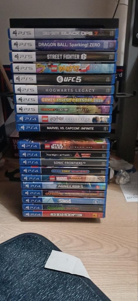 12 PS4 spellen (PS4 spellen zijn compatible met PS5), Ophalen, Zo goed als nieuw