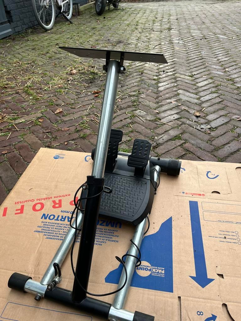 Thrustmaster T150 Ferrari racestuur met pedalen, Ophalen of Verzenden, Gebruikt