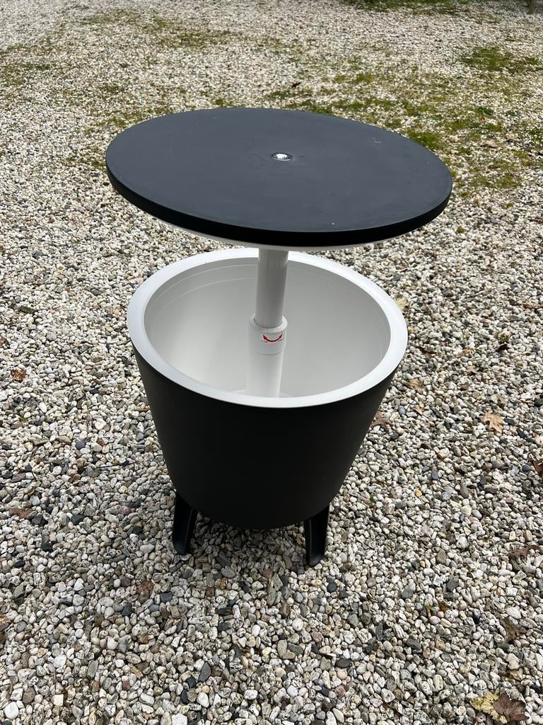 Keter Coolbar partytafel - Zo goed als nieuw, Ophalen, Zo goed als nieuw, Rond, Kunststof