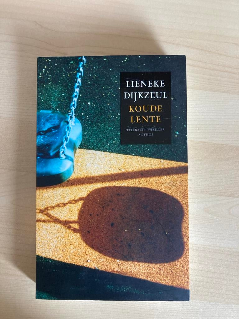 Koude Lente - Lieneke Dijkzeul, Ophalen of Verzenden, Gelezen, Nederland