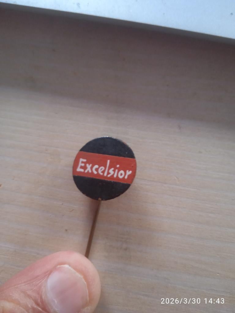 HEEL OUDE VOETBAL SPELDJE VAN EXCELSIOR JAREN 60, Verzenden, Gebruikt, Sport, Speldje of Pin