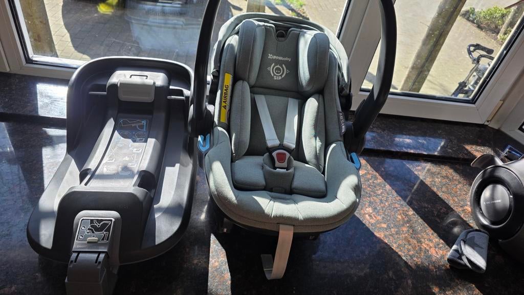 UPPAbaby autostoel met Maxi-Cosi Isofix base, Overige merken, Ophalen of Verzenden, Zo goed als nieuw, Isofix