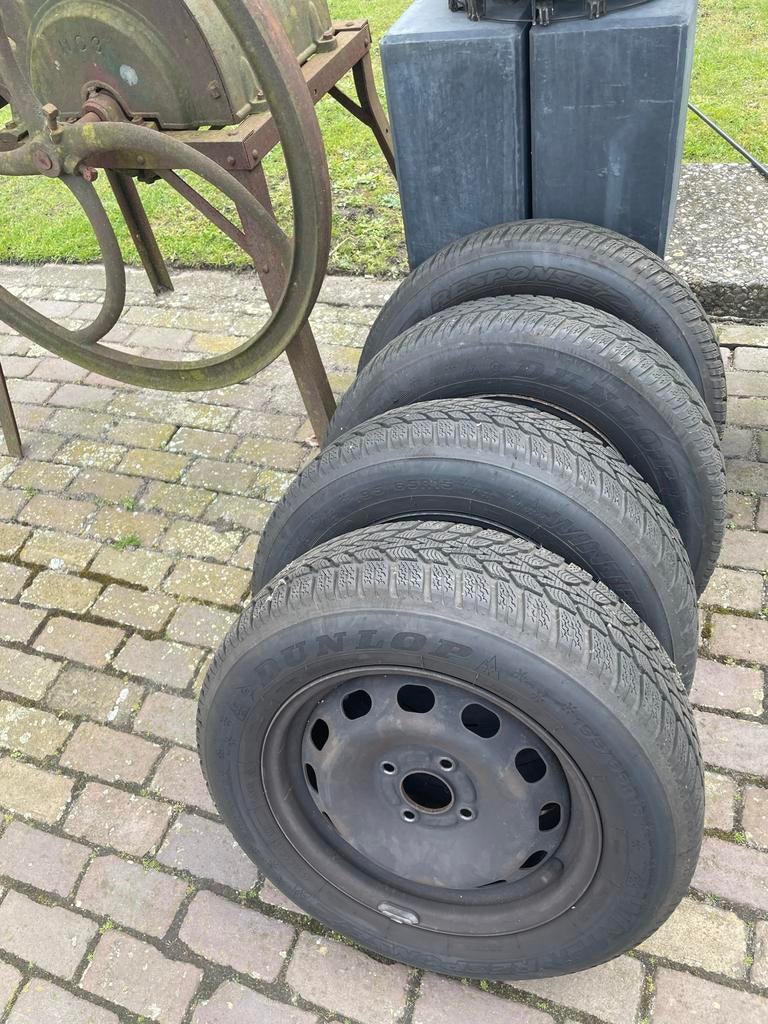 Winterbanden op stalen velg 195-65-15, Gebruikt, 15 inch, Banden en Velgen, Personenwagen