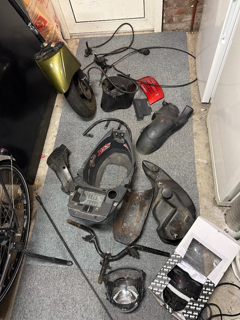 Skipper en runner en zip onderdelen alles of los, Ophalen, Gebruikt, Overige typen, Piaggio